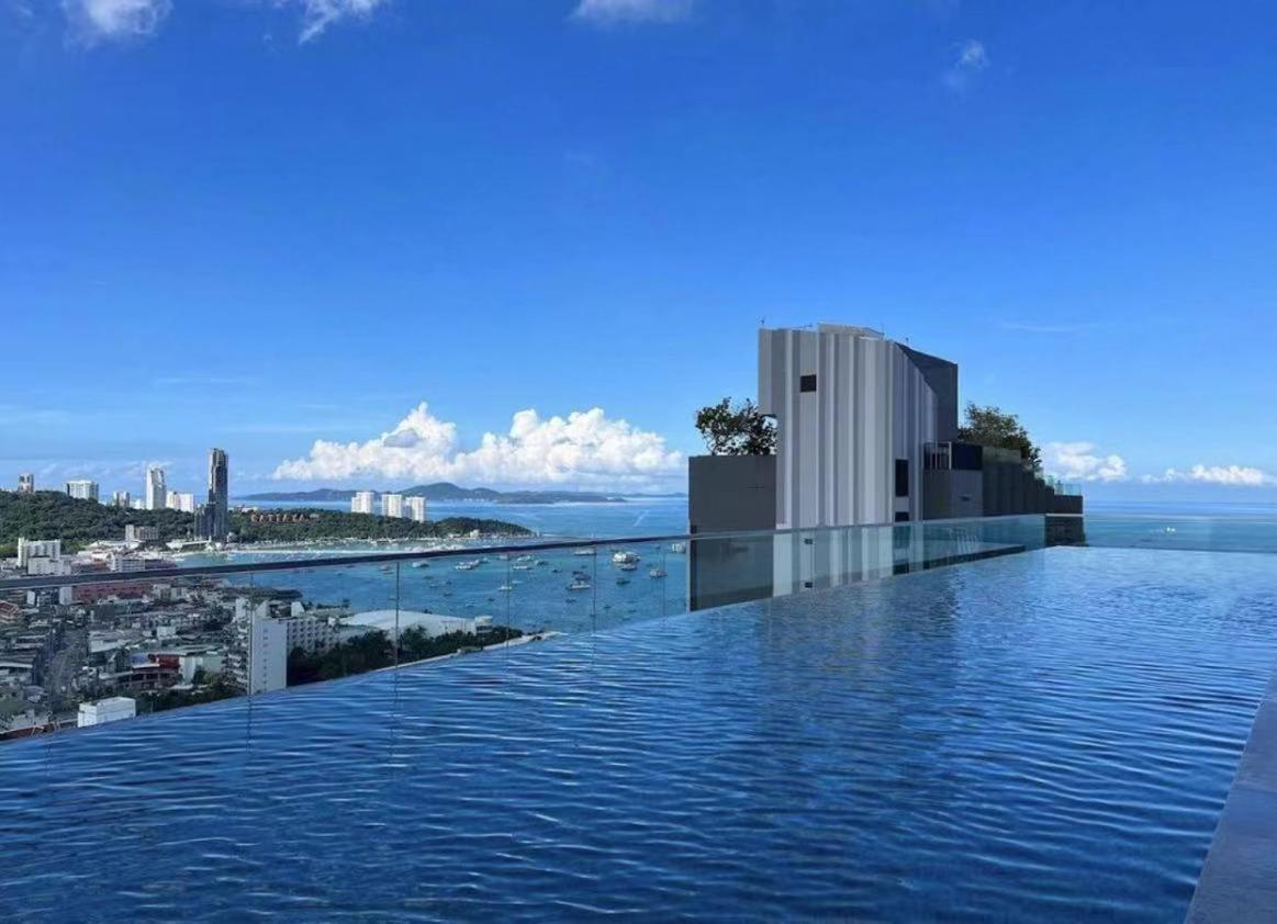 The Base Apartment Pattaya Ngoại thất bức ảnh