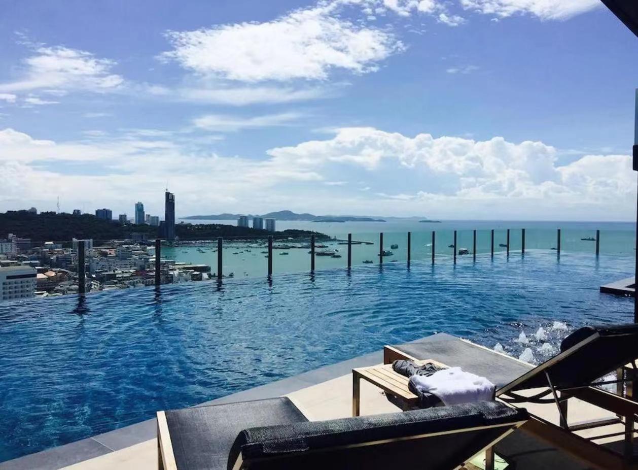 The Base Apartment Pattaya Ngoại thất bức ảnh