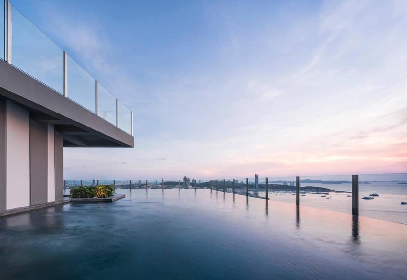 The Base Apartment Pattaya Ngoại thất bức ảnh