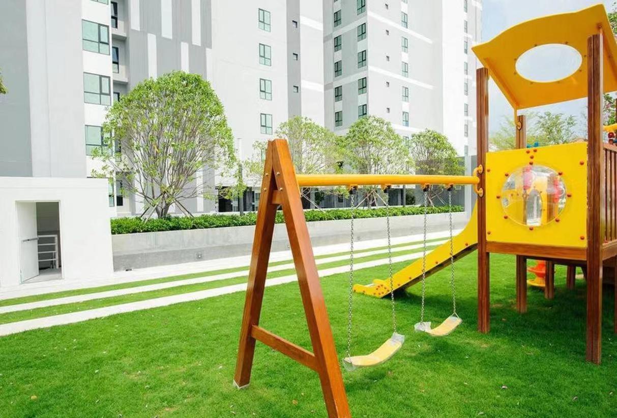 The Base Apartment Pattaya Ngoại thất bức ảnh