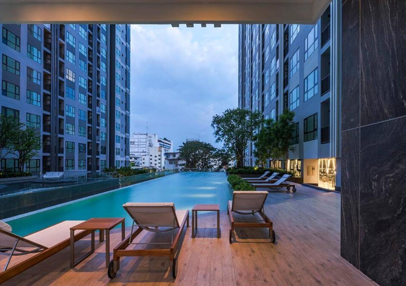 The Base Apartment Pattaya Ngoại thất bức ảnh